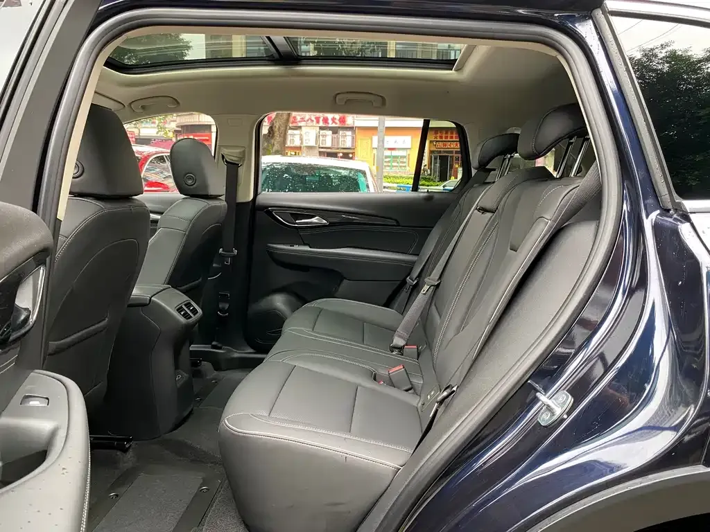 Buick Envision Plus — фото 6