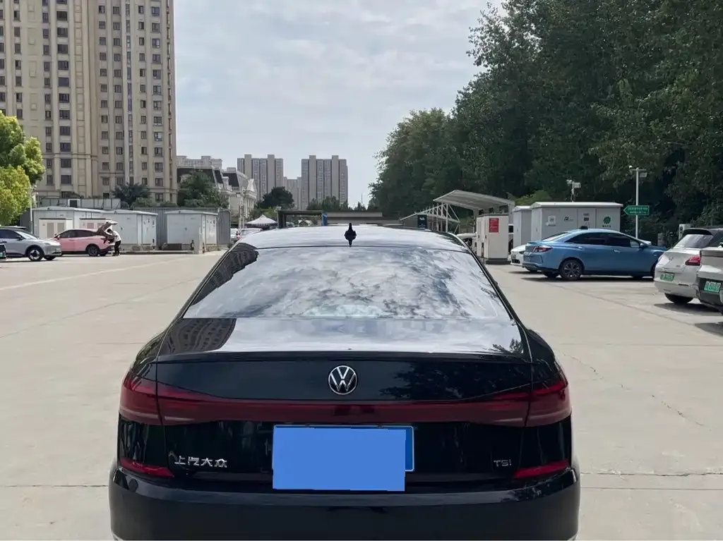 Volkswagen Passat — фото 2