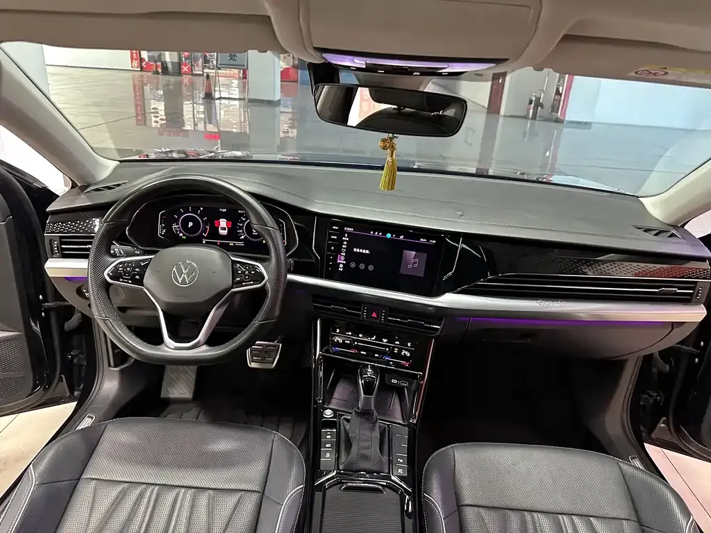 Volkswagen Passat — фото 10