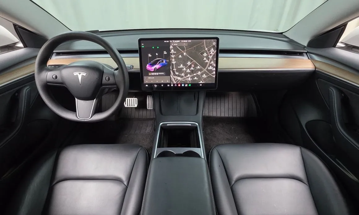 Tesla Model 3 — фото 8