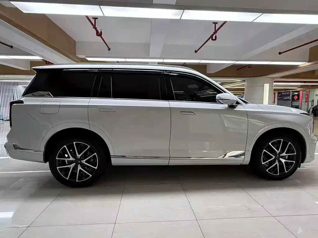 GAC Motor Trumpchi GS8 — фото 8