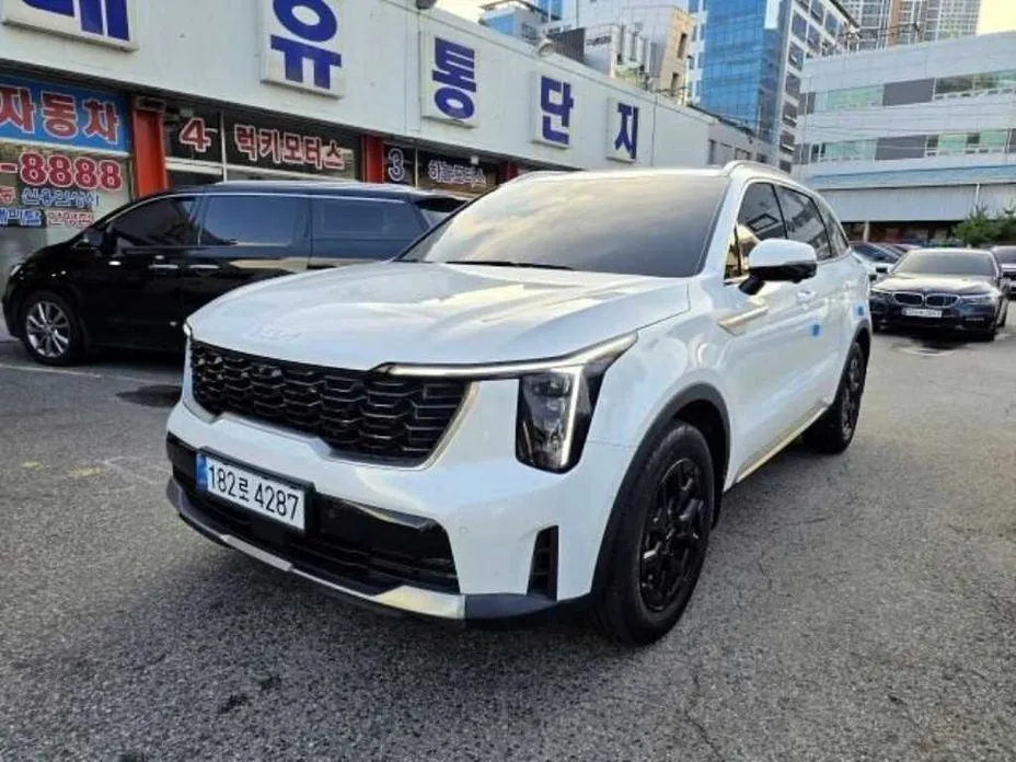 Kia Sorento — фото 1