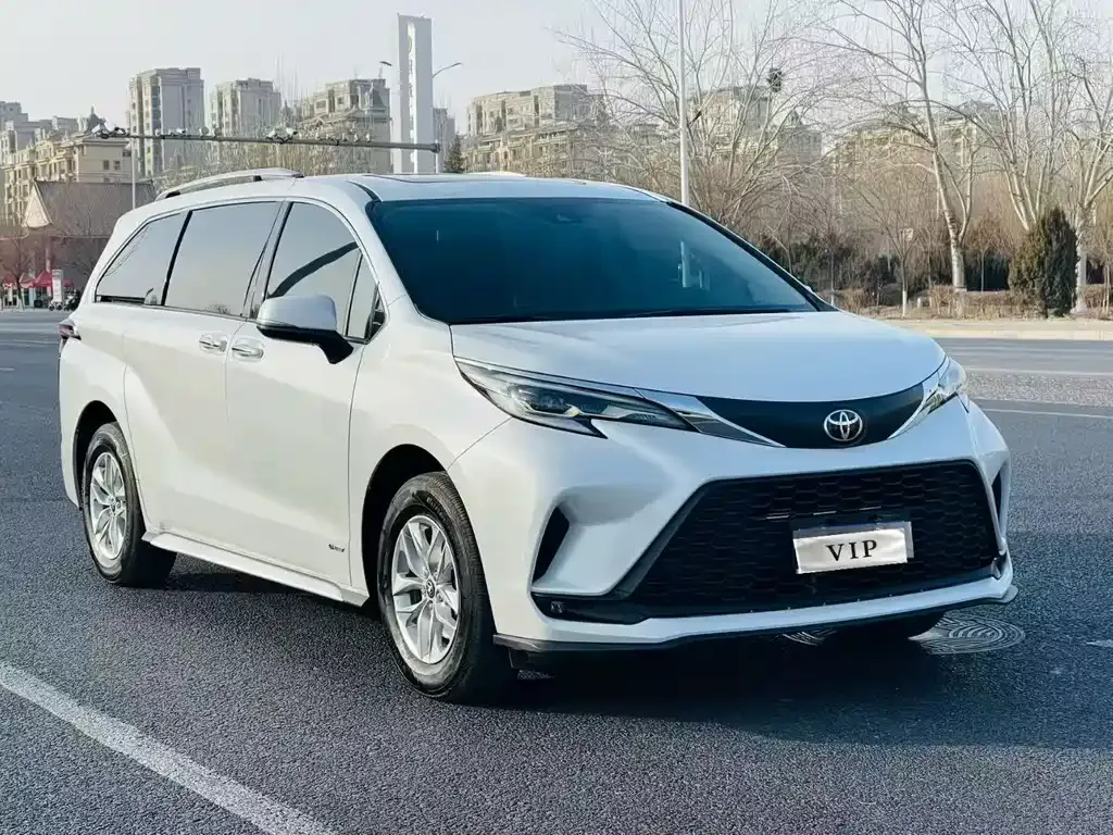 Toyota Granvia — фото 5
