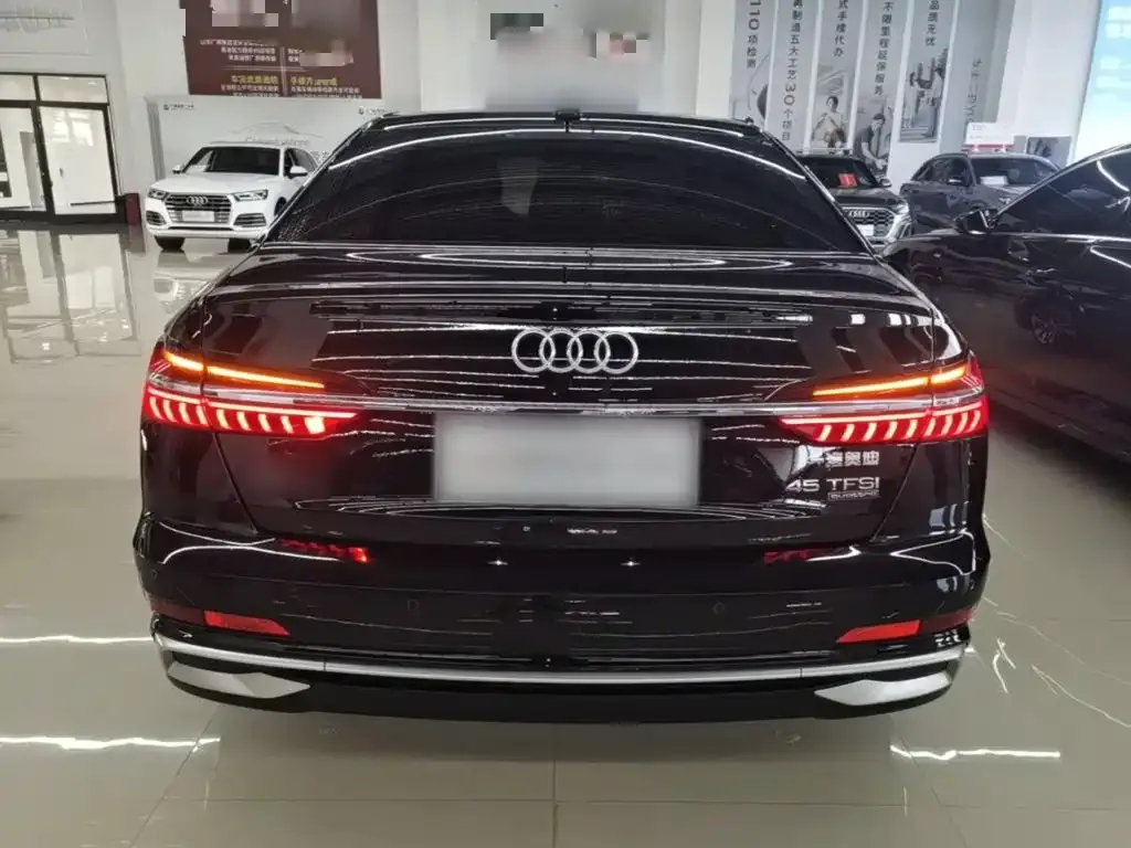 Audi A6L — фото 2