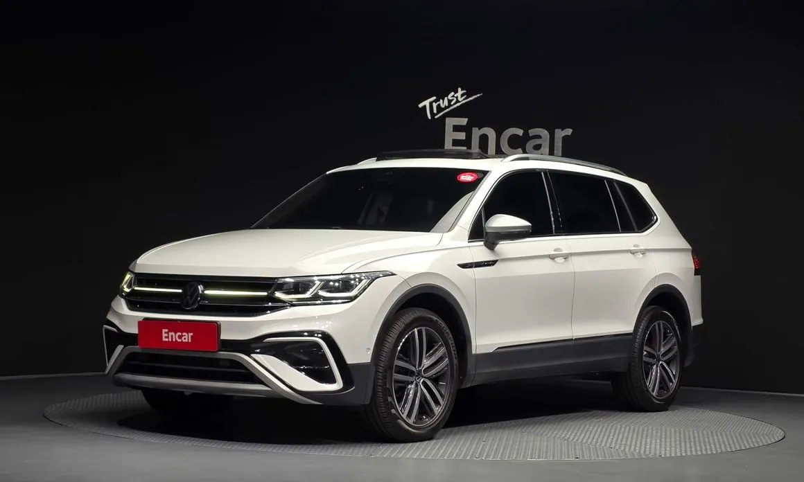 Volkswagen Tiguan — фото 1
