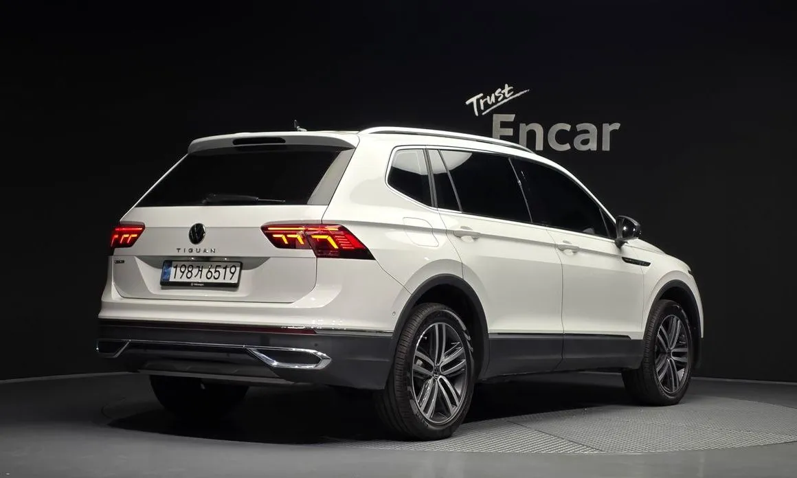 Volkswagen Tiguan — фото 4