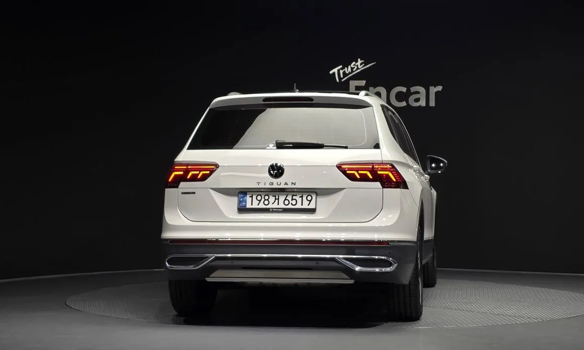 Volkswagen Tiguan — фото 2