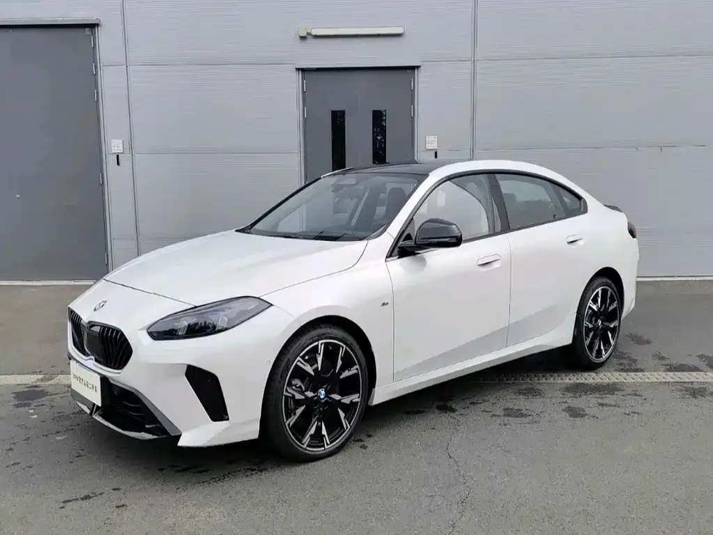 BMW 2 Series — фото 1