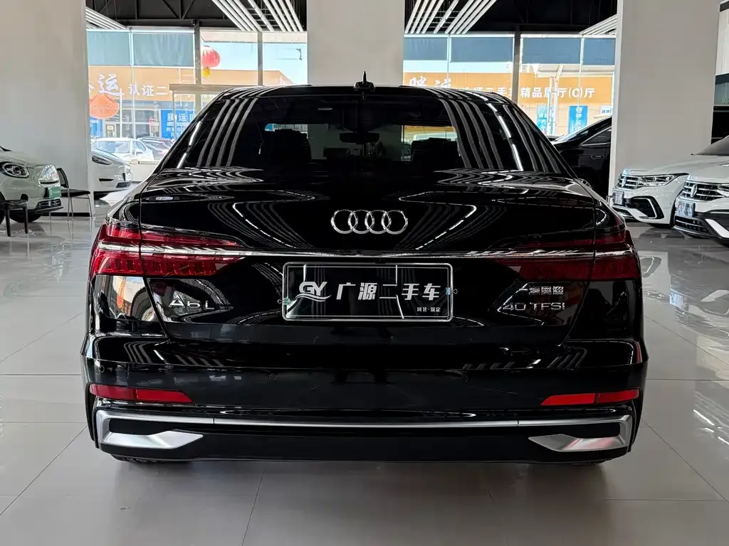 Audi A6L — фото 2