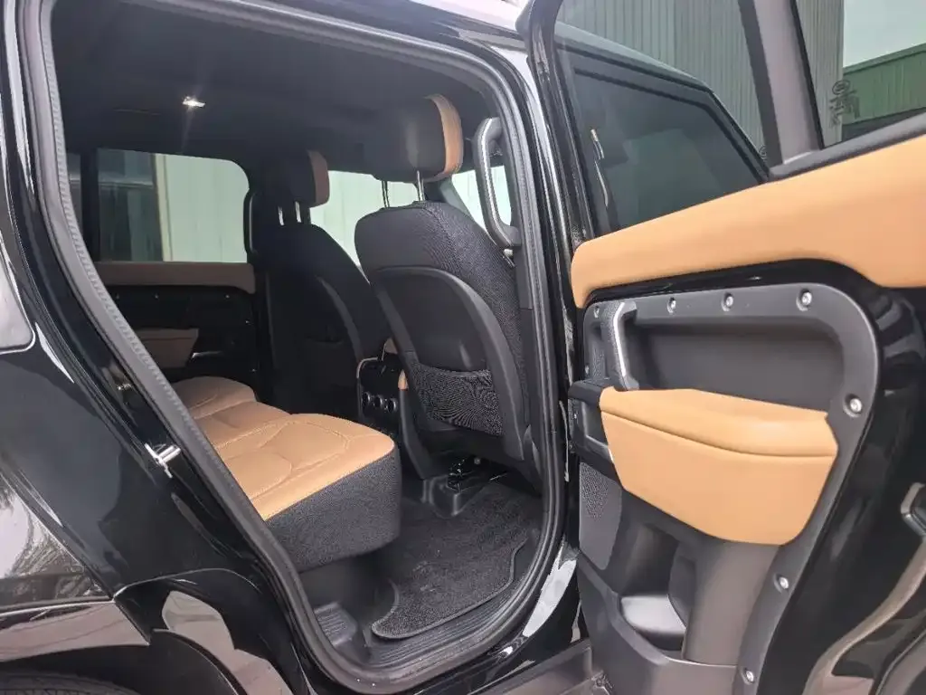 Land Rover Defender — фото 8