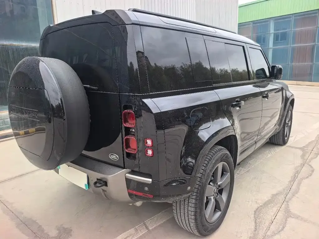 Land Rover Defender — фото 9