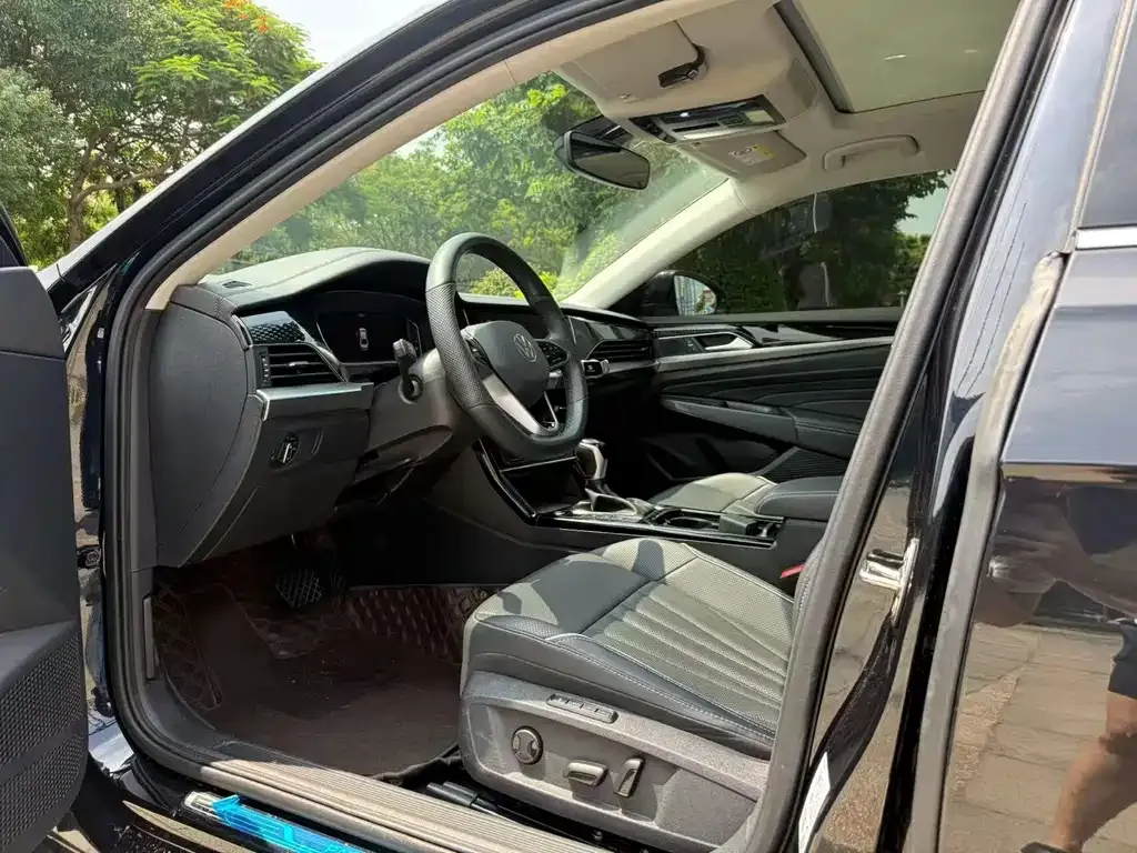 Volkswagen Passat — фото 6