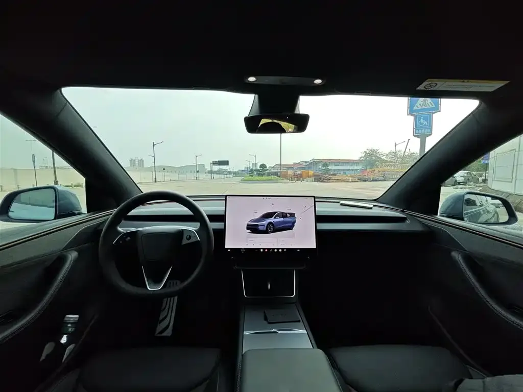 Tesla Model Y L — фото 2