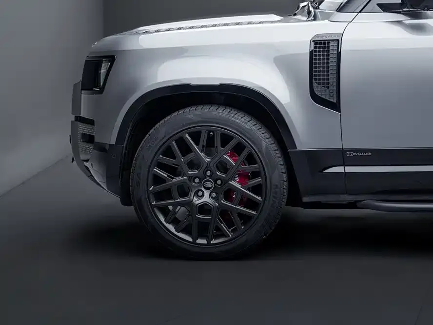 Land Rover Defender — фото 4