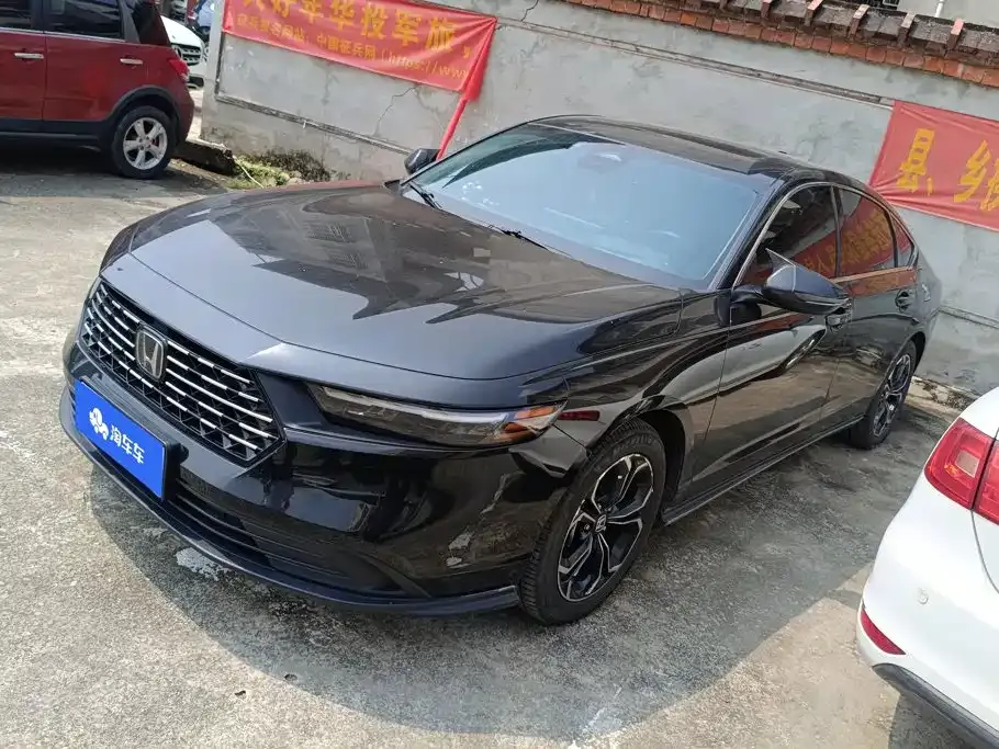 Honda Accord — фото 1