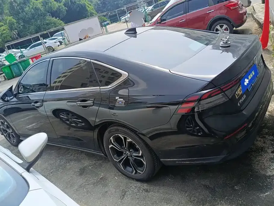 Honda Accord — фото 2