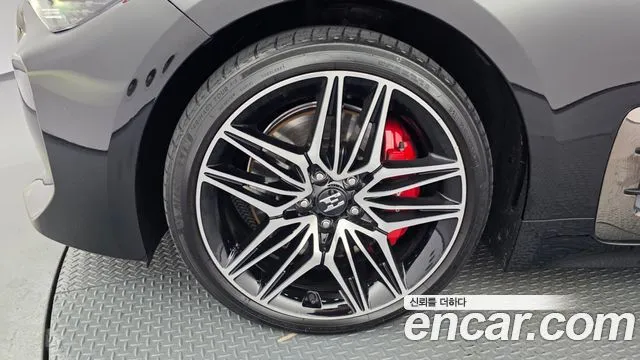 Kia Stinger — фото 10