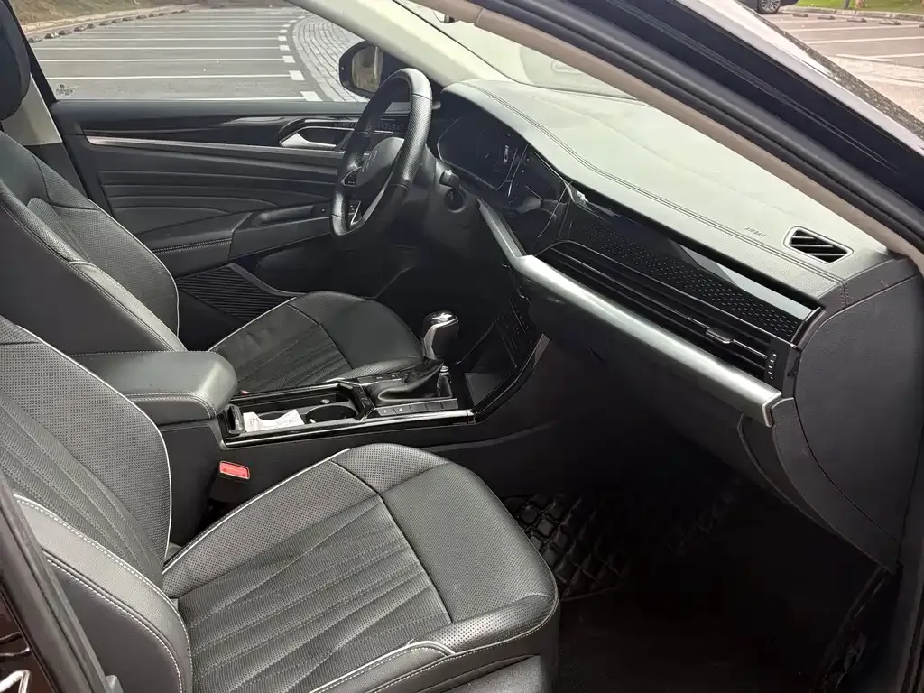 Volkswagen Passat — фото 7
