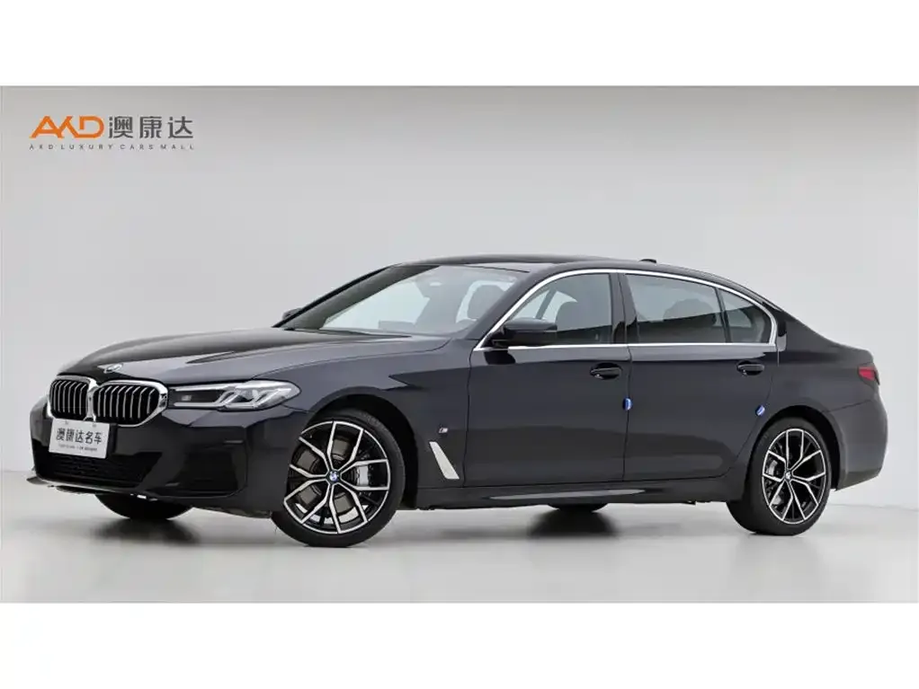 BMW 5 Series — фото 1