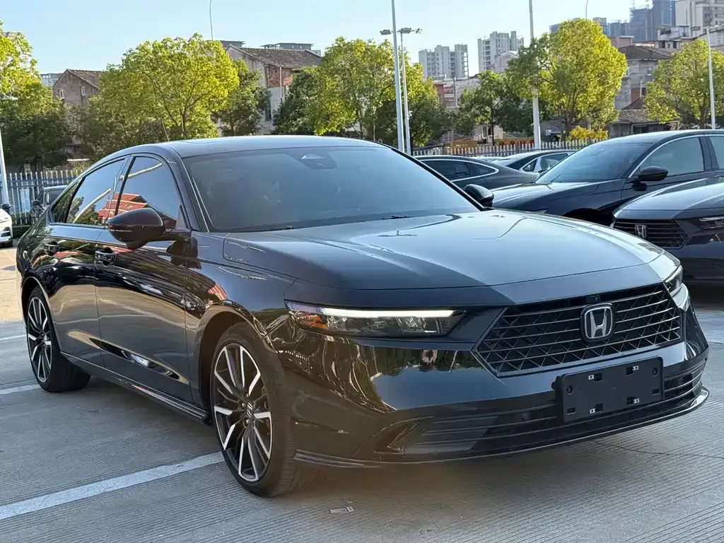 Honda Accord — фото 4