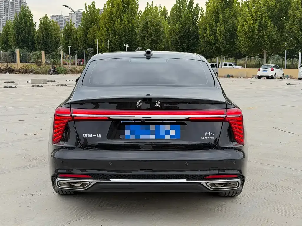 Hongqi H5 — фото 2