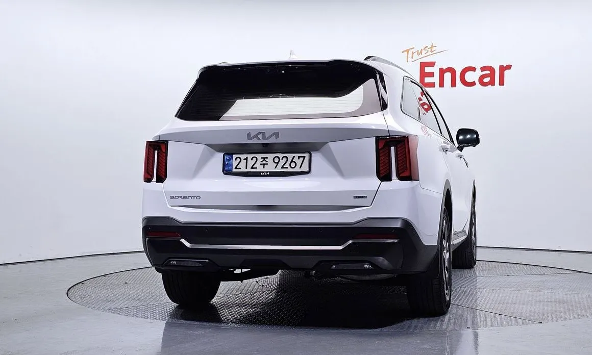Kia Sorento — фото 7