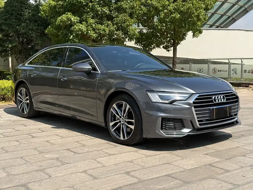 Audi A6L — фото 7