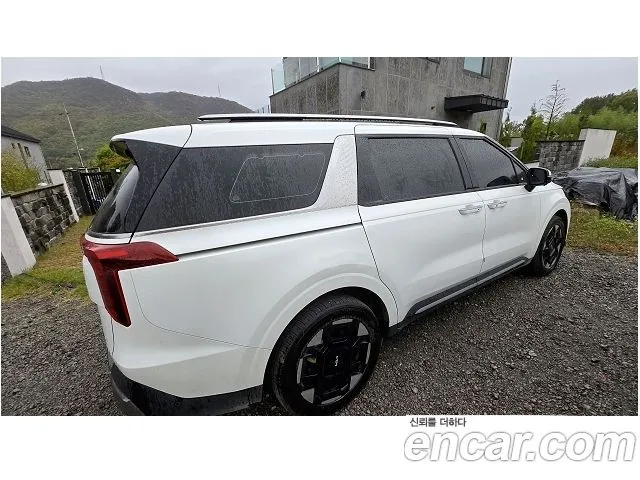 Kia Carnival — фото 2