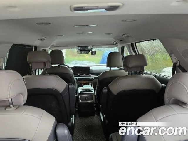 Kia Carnival — фото 5
