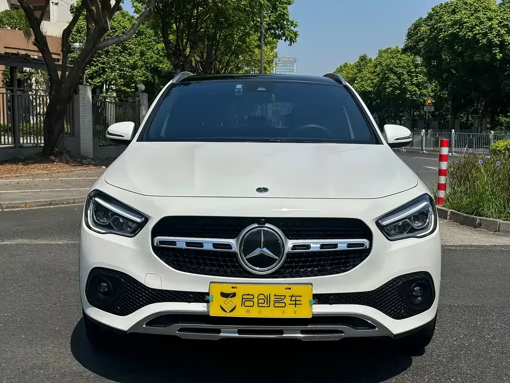 Mercedes-Benz GLA — фото 9