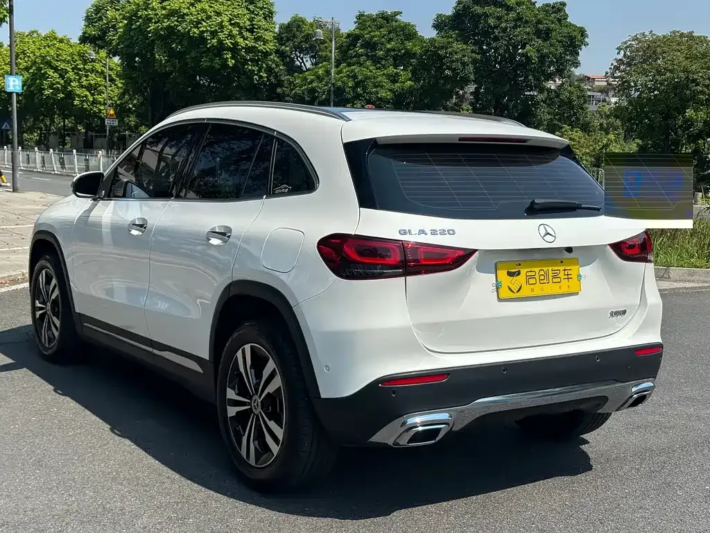 Mercedes-Benz GLA — фото 10