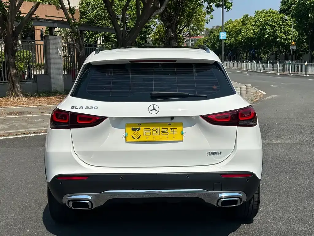 Mercedes-Benz GLA — фото 7