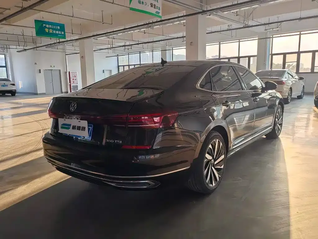 Volkswagen Passat — фото 3