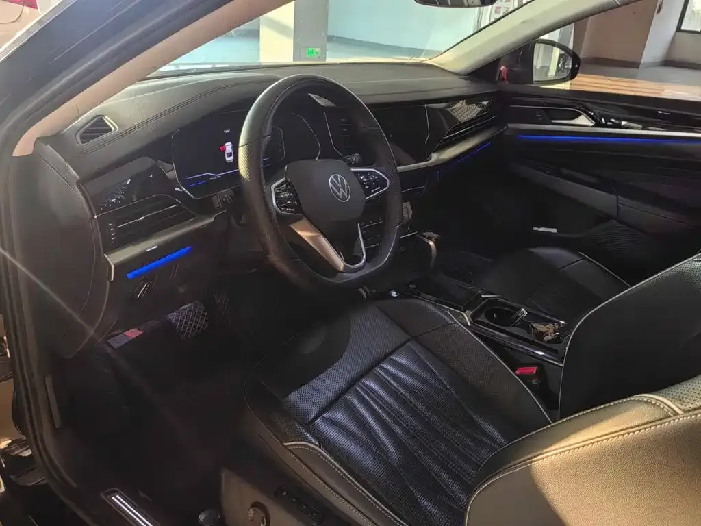 Volkswagen Passat — фото 5