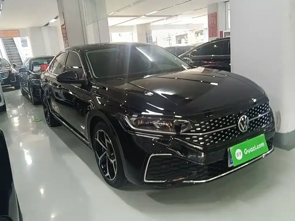 Volkswagen Passat — фото 4