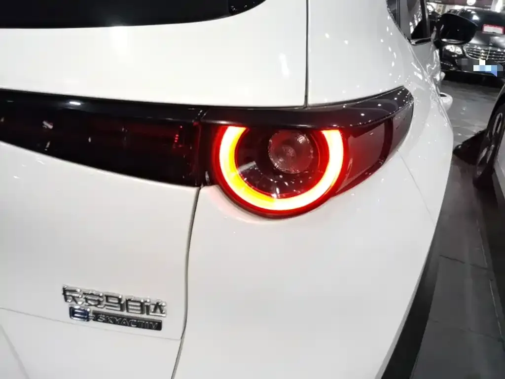 Mazda CX-30 EV — фото 3
