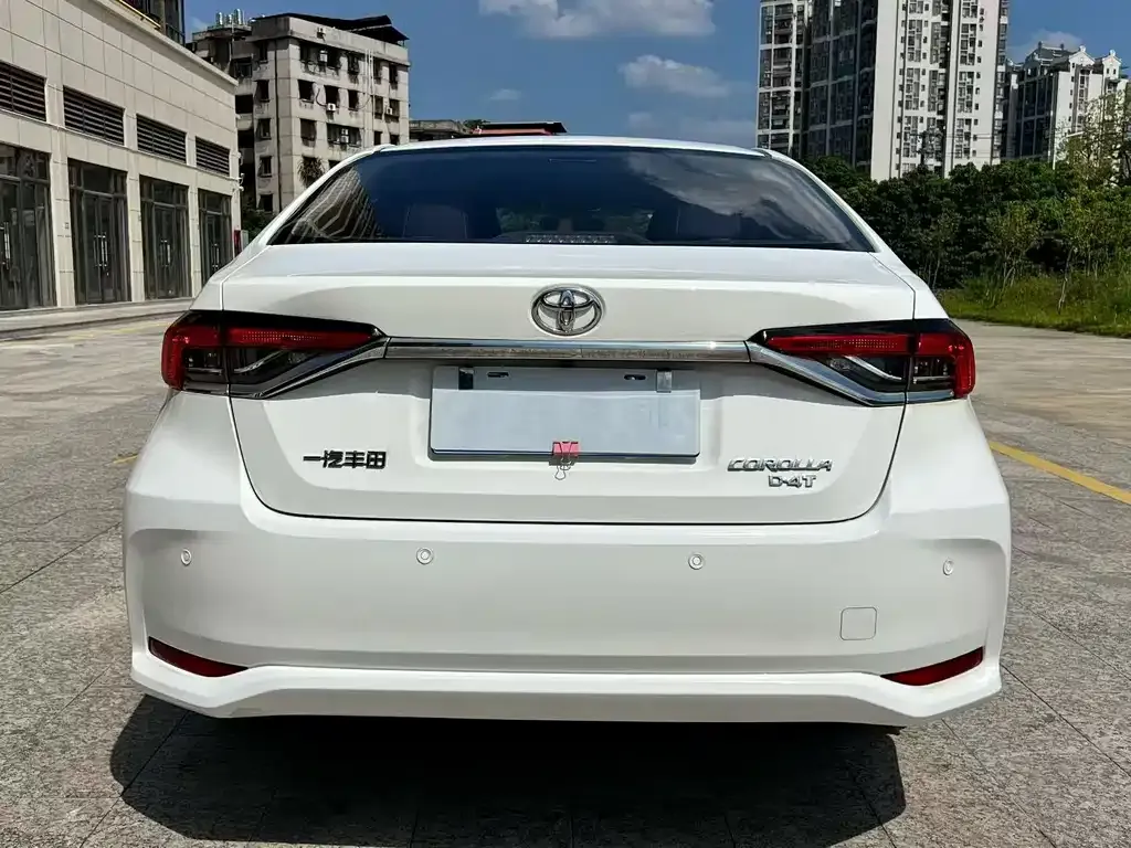 Toyota Corolla — фото 2