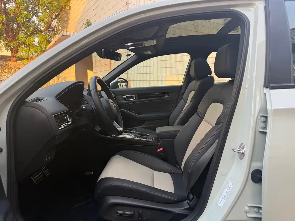 Honda Civic — фото 10