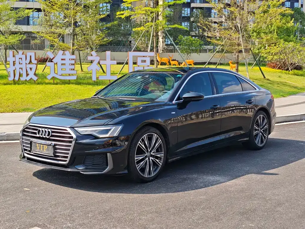Audi A6L — фото 1