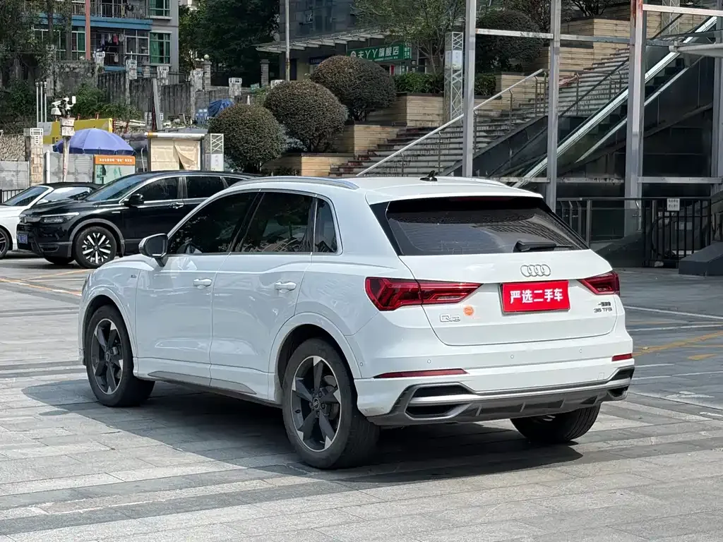 Audi Q3 — фото 9