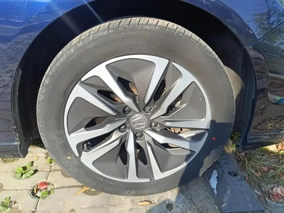 Honda Inspire — фото 10