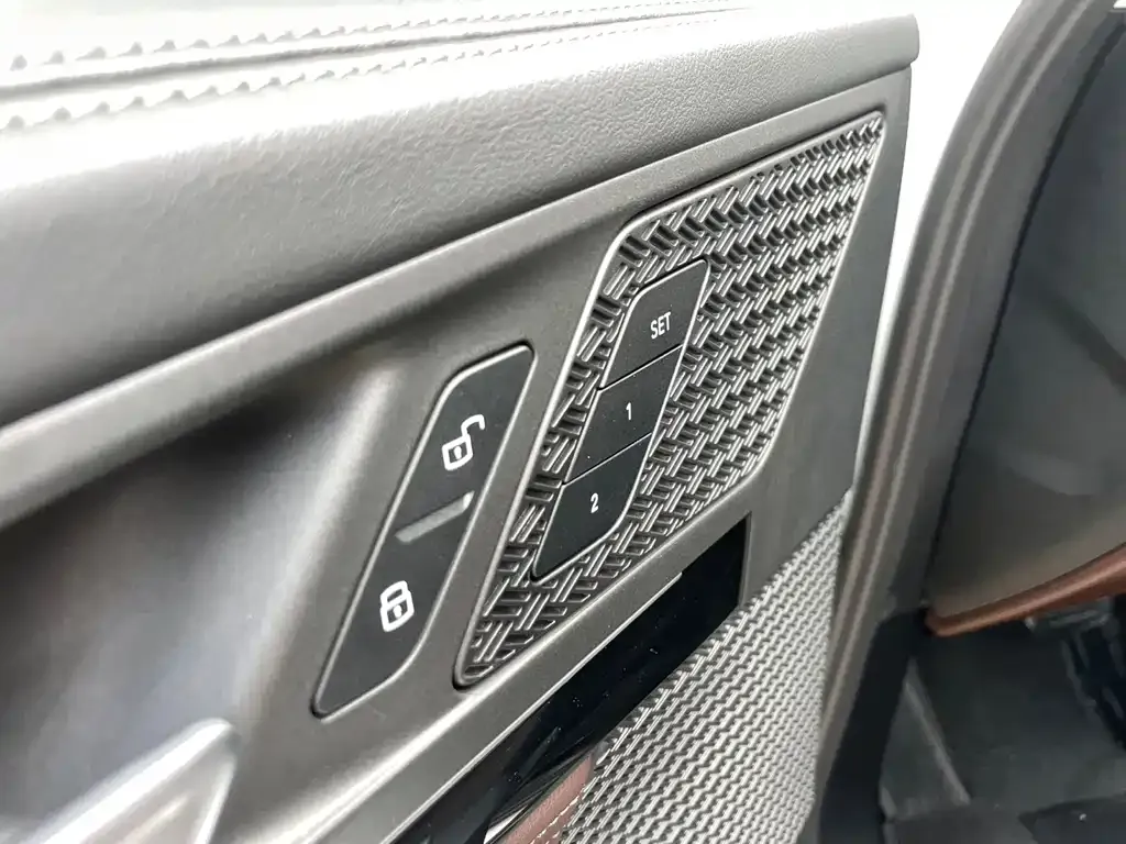 BMW X1 — фото 10