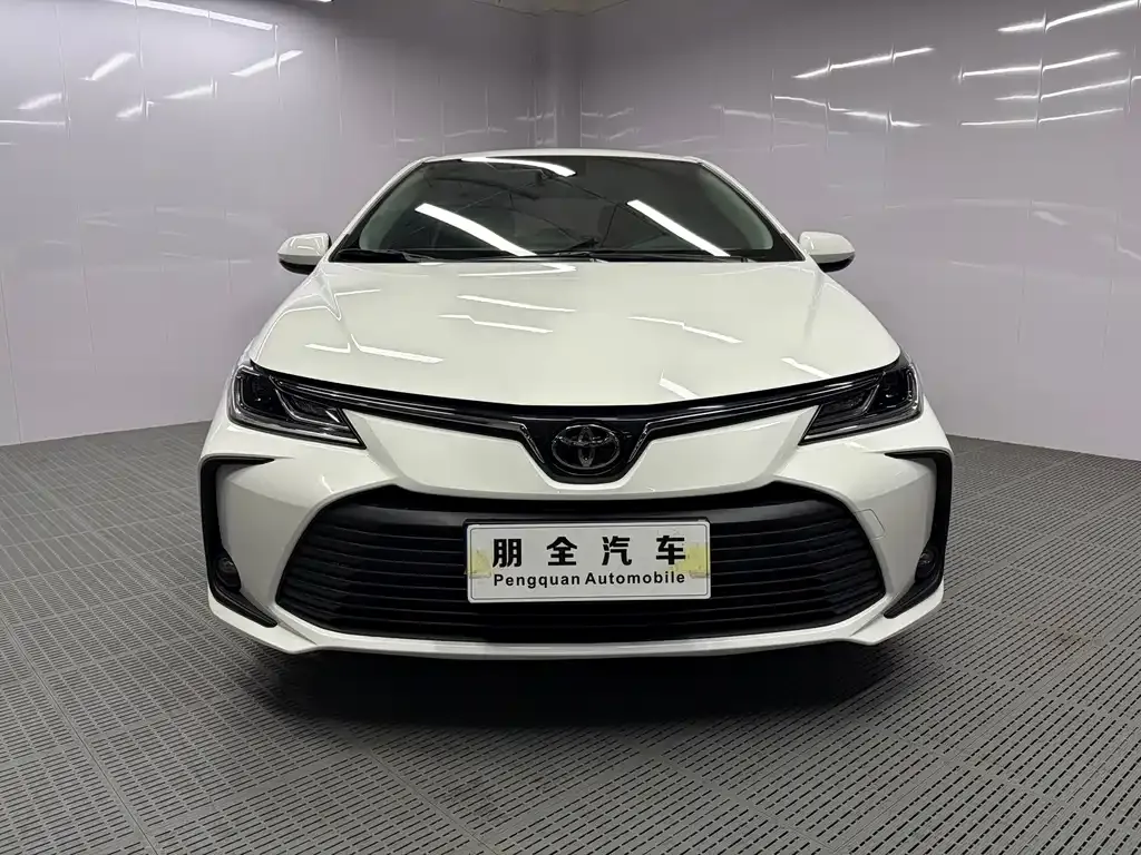 Toyota Corolla — фото 5