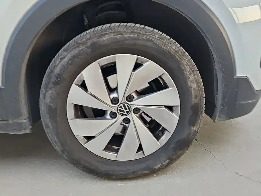 Volkswagen Tharu — фото 2