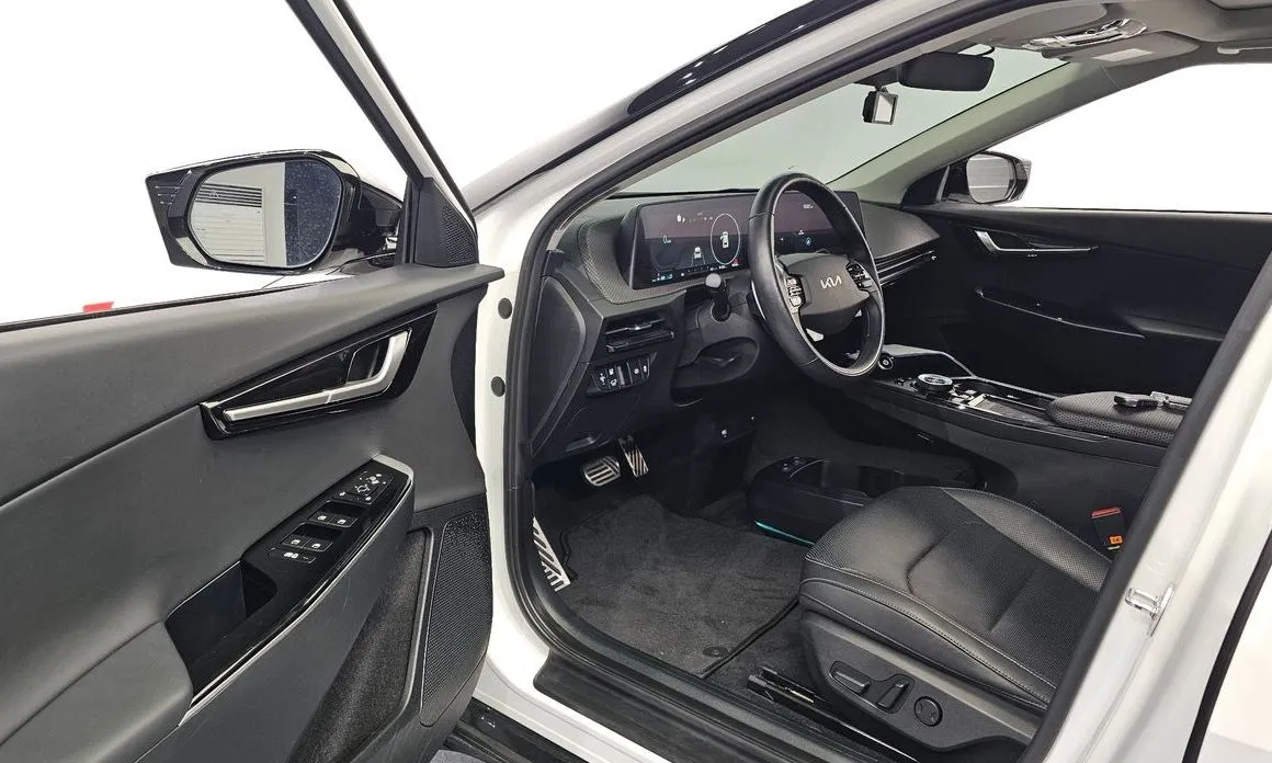 Kia EV6 — фото 8