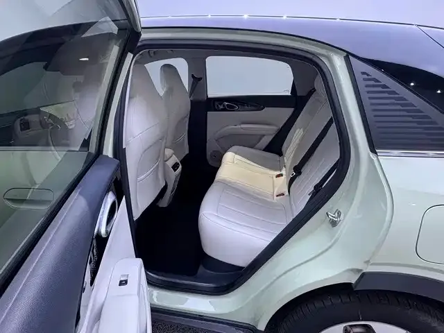 Geely Starburst — фото 9