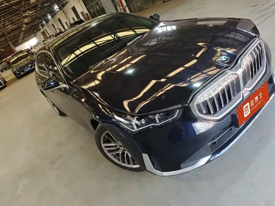 BMW 5 Series — фото 4