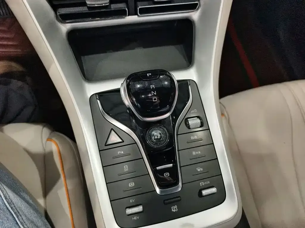 BYD Pro New Energy — фото 8