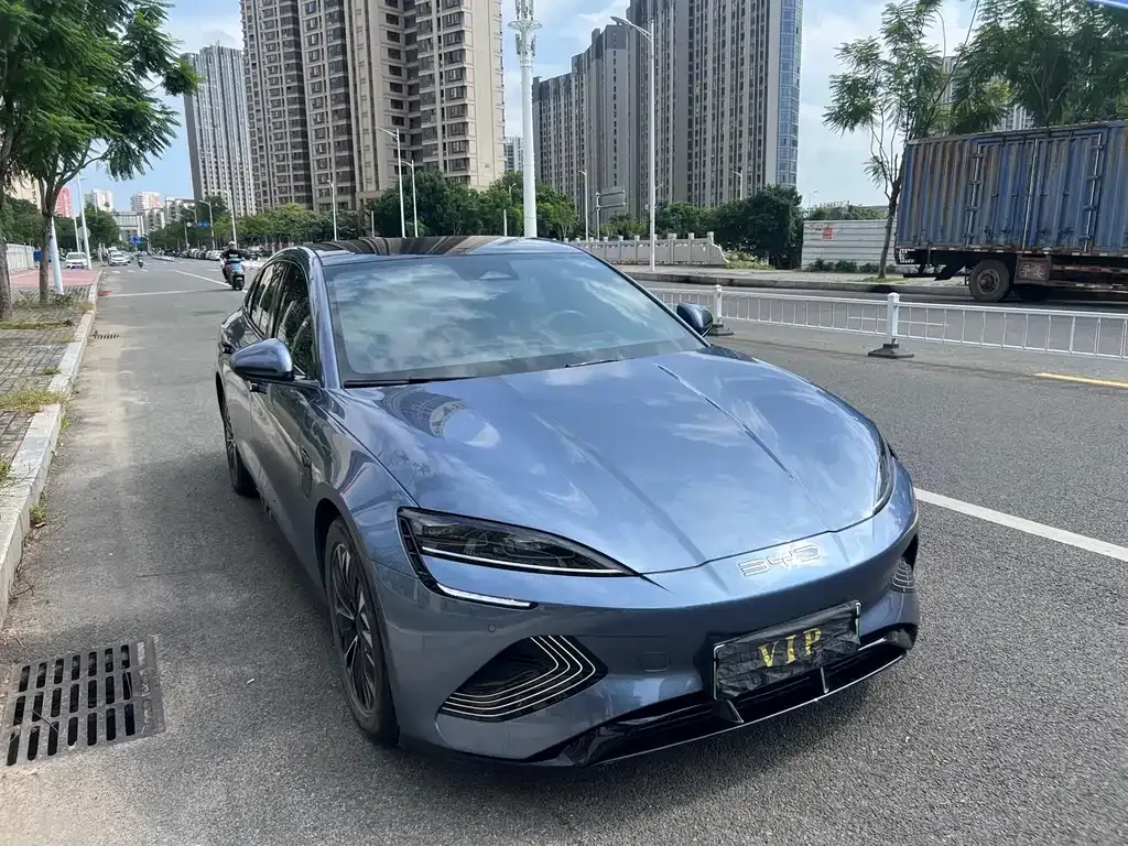 BYD Seal — фото 7