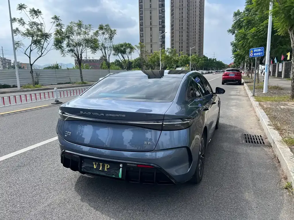 BYD Seal — фото 5